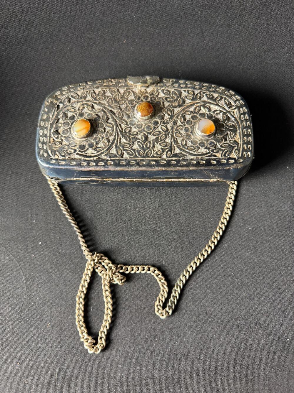 Vintage Walborg Made in India Repousse Metal Purse Box Clutch Agate Stones